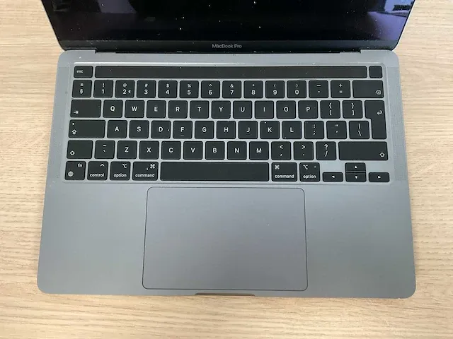 Apple macbookpro17,1 - afbeelding 3 van  6