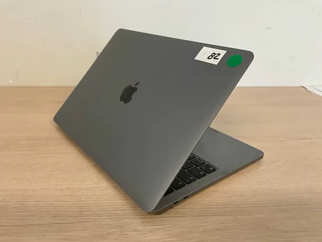 Apple macbookpro17,1 - afbeelding 4 van  6