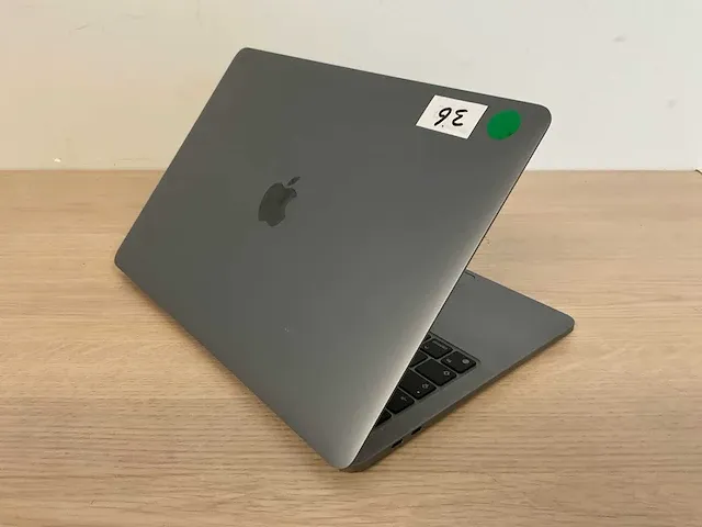 Apple macbookpro17,1 - afbeelding 4 van  6
