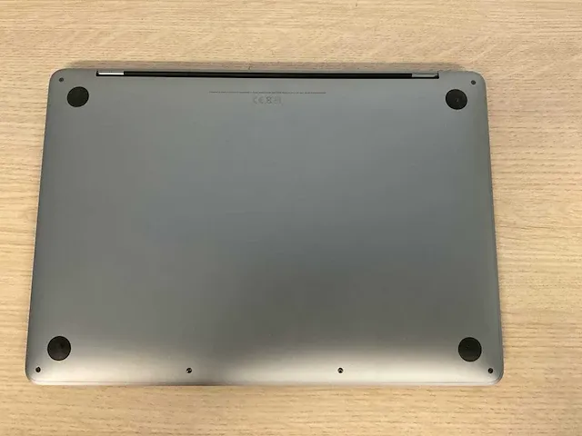Apple macbookpro17,1 - afbeelding 5 van  6
