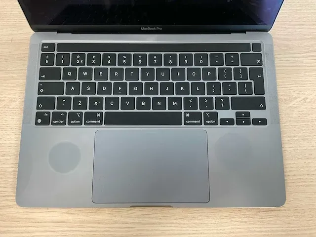 Apple macbookpro17,1 - afbeelding 3 van  6