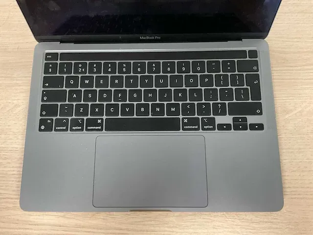 Apple macbookpro17,1 - afbeelding 3 van  7