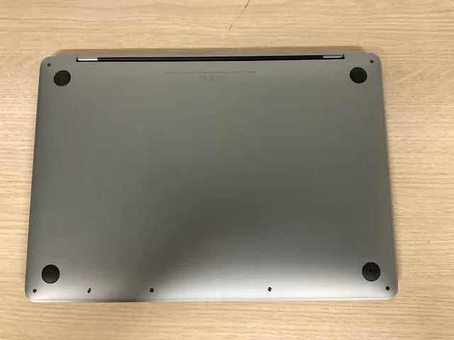 Apple macbookpro17,1 - afbeelding 5 van  6
