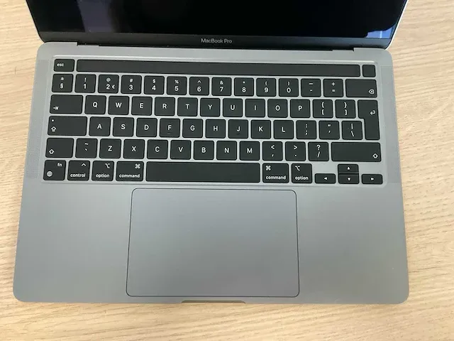Apple macbookpro17,1 - afbeelding 6 van  10