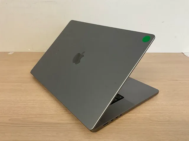 Apple macbookpro18,1 - afbeelding 6 van  8