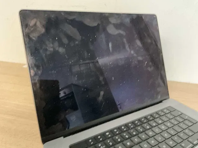 Apple macbookpro18,1 - afbeelding 5 van  9