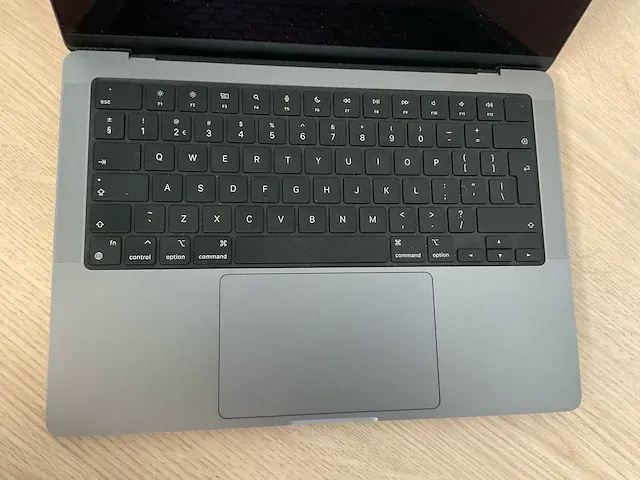 Apple macbookpro18,3 - afbeelding 2 van  7