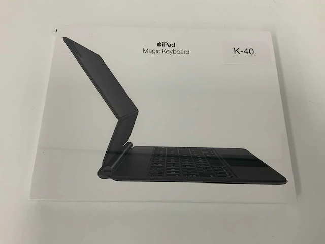 Apple magic keyboard for ipad pro 11-inch (1st, 2nd and 3rd generation) ipad air (4th generation) qwerty swedish, black, mxqt2s/a - afbeelding 1 van  4