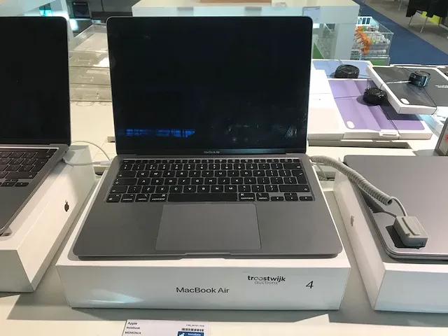 Apple notebook mgn63n/a - afbeelding 2 van  4