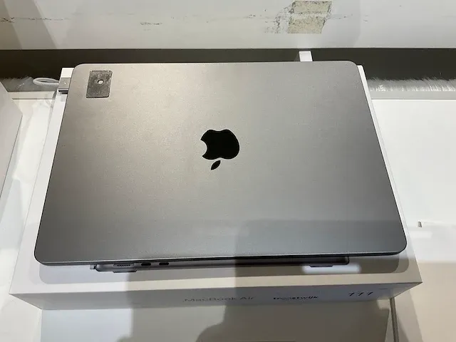 Apple notebook mlxw3n/a - afbeelding 3 van  6