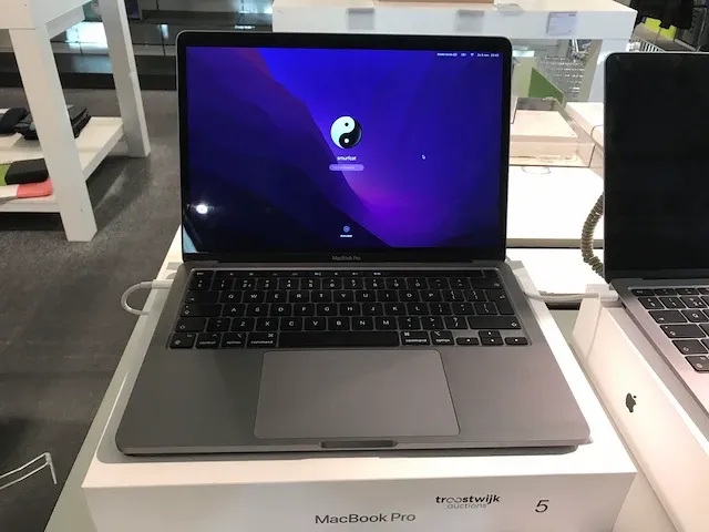 Apple notebook mnej3n/a - afbeelding 3 van  4