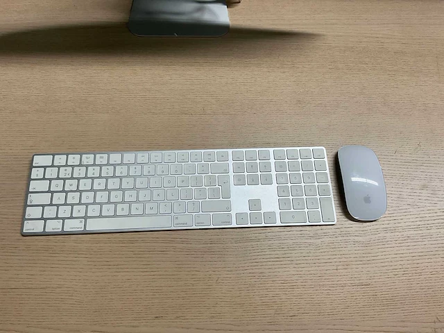 Apple retina 4k 21,5 inch 2019 imac desktop - afbeelding 8 van  10