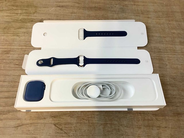 Apple series 7 smartwatch gps blue aluminium - afbeelding 4 van  7