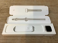 Apple series 7 smartwatch gps + starlight aluminium - afbeelding 4 van  7