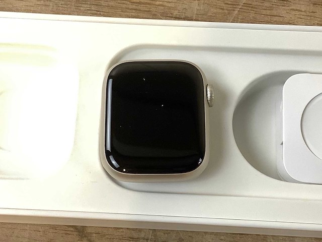 Apple series 7 smartwatch gps + starlight aluminium - afbeelding 5 van  7