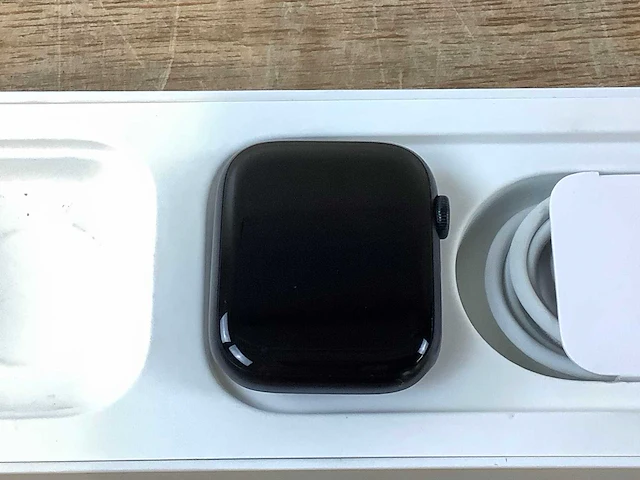 Apple series 8 smartwatch gps midnight aluminium - afbeelding 5 van  7