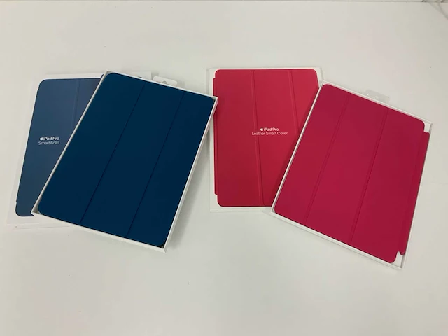 Apple smart folio ipad pro 11" (2021 & 2022) - marineblauw mqdv3zm/a (2x) - afbeelding 1 van  5