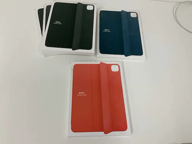 Apple smart folio voor de apple ipad air 11 inch / ipad pro 11 / air 5 / air 4 - cyprus green (5x) - afbeelding 1 van  2