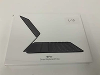 Apple smart keyboard folio for ipad pro 11-inch (1st, 2nd and 3rd gen) ipad air (4th gen) qwerty italian black mxnk2t/a - afbeelding 1 van  2
