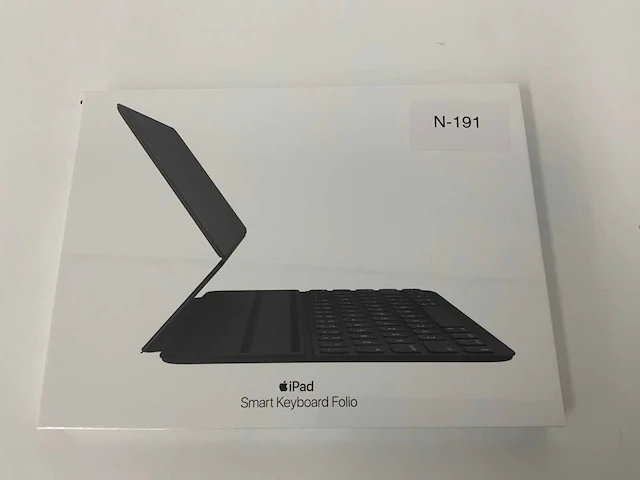 Apple smart keyboard folio for ipad pro 11-inch (1st, 2nd and 3rd generation) ipad air (4th generation) - qwerty italian - black - mxnk2t/a - afbeelding 1 van  2