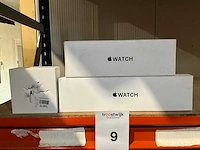 Apple smartwatch en oordopjes (3x) - afbeelding 1 van  5