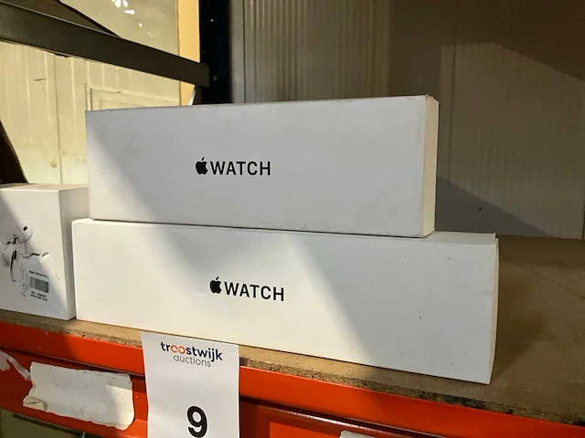 Apple smartwatch en oordopjes (3x) - afbeelding 3 van  5