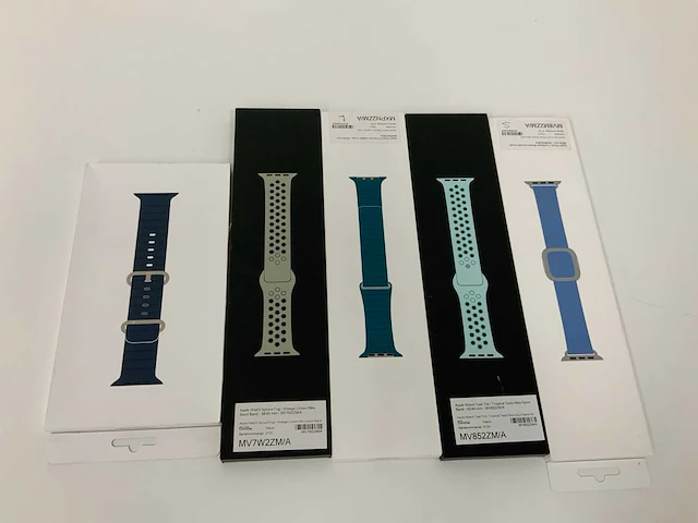 Apple watch 38/40 mm modern leren horlogeband korenbloemblauw - small (5x) - afbeelding 2 van  2