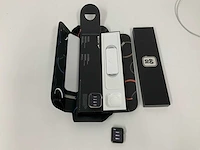 Apple watch 7 nike gps, 45 mm aluminium starlight with pure platinum/black sport band mkna3nf/a (2x) - afbeelding 1 van  5