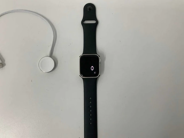 Apple watch a2722 se(2022) 40mm gps aluminium starlight - afbeelding 1 van  5