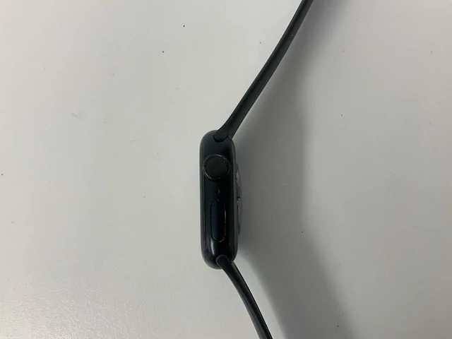 Apple watch a2770 series 8 41mm gps aluminium midnight - afbeelding 4 van  5
