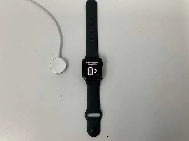 Apple watch a2770 series 8 41mm gps aluminium midnight - afbeelding 1 van  5
