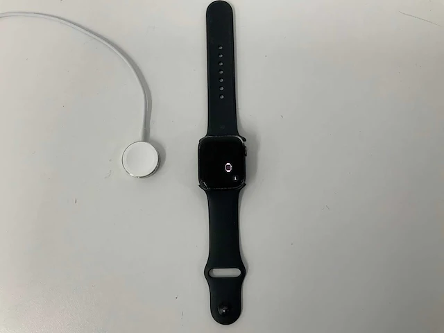 Apple watch a2770 series 8 41mm gps aluminium midnight - afbeelding 1 van  4