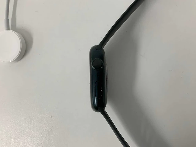 Apple watch a2771 series 8 45mm gps aluminium midnight - afbeelding 4 van  5