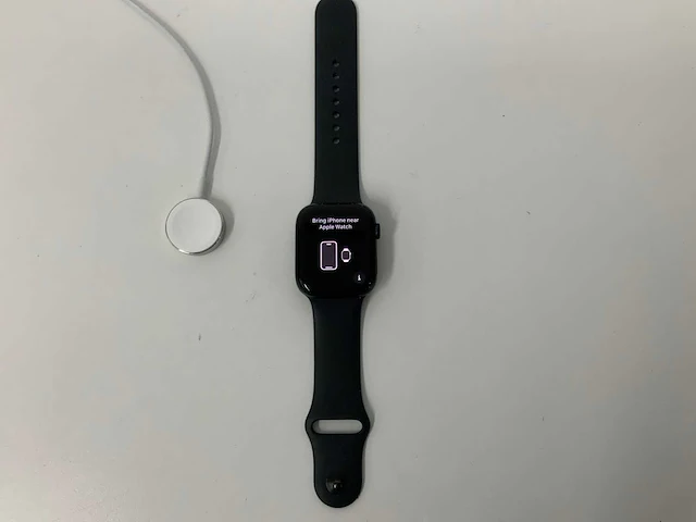 Apple watch a2771 series 8 45mm gps aluminium midnight - afbeelding 1 van  5