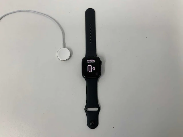 Apple watch a2771 series 8 45mm gps aluminium midnight - afbeelding 1 van  5
