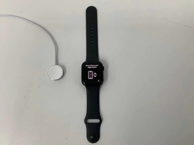 Apple watch a2771 series 8 45mm gps aluminium midnight - afbeelding 1 van  5