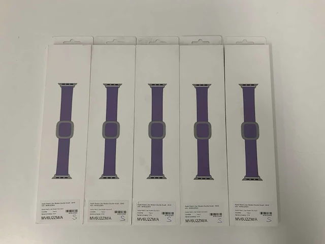 Apple watch lilac modern buckle small 38/40mm mv6u2zm/a (5x) - afbeelding 1 van  2
