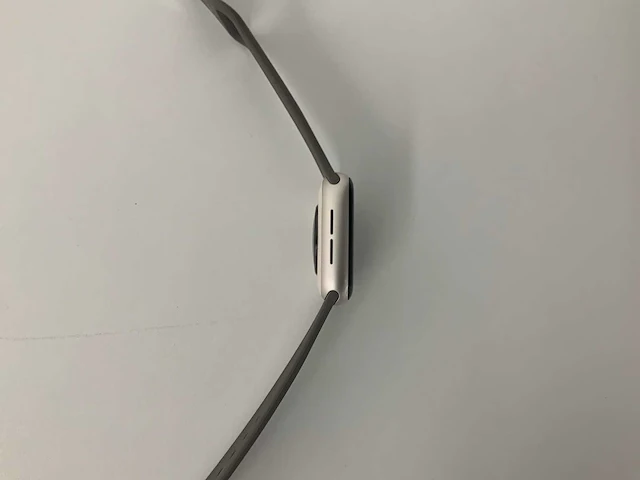 Apple watch se (2022) 40mm gps silver aluminium with silicone wristband - afbeelding 3 van  5