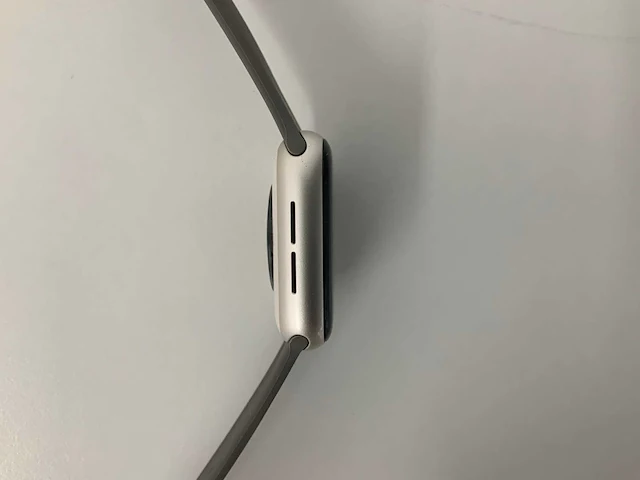 Apple watch se (2022) 40mm gps silver aluminium with silicone wristband - afbeelding 3 van  5