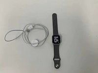 Apple watch se (gen 2) 40mm gps starlight aluminium with clay wristband - afbeelding 1 van  5