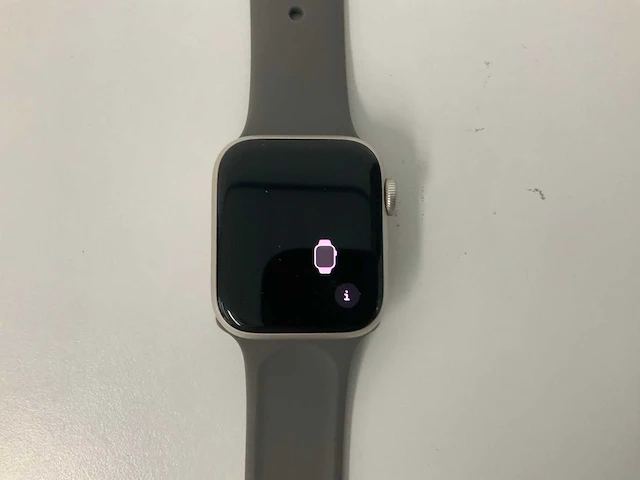 Apple watch se (gen 2) 40mm gps starlight aluminium with clay wristband - afbeelding 2 van  5