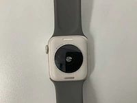 Apple watch se (gen 2) 40mm gps starlight aluminium with clay wristband - afbeelding 5 van  5