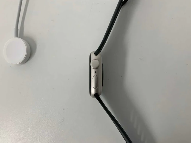 Apple watch se(2022) a2722 40mm gps aluminium starlight - afbeelding 4 van  5