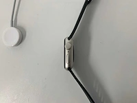 Apple watch se(2022) a2722 40mm gps aluminium starlight - afbeelding 4 van  5