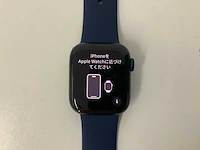 Apple watch series 8 41mm gps midnight aluminium with blue sport band - afbeelding 2 van  5