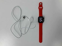 Apple watch series 8 41mm gps midnight aluminium with red sport band - afbeelding 1 van  5