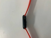 Apple watch series 8 41mm gps midnight aluminium with red sport band - afbeelding 4 van  5
