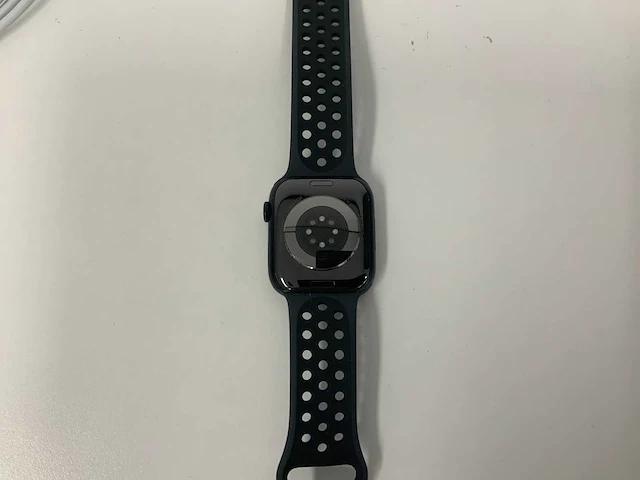 Apple watch series 8 45mm gps midnight aluminium with nike sport band black - afbeelding 5 van  5