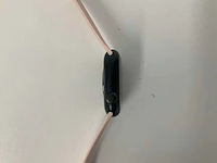 Apple watch series 8 45mm gps midnight aluminium with pink wristband - afbeelding 3 van  5