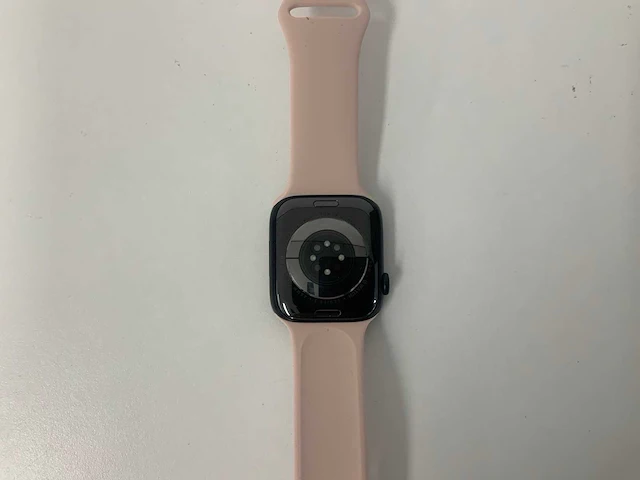 Apple watch series 8 45mm gps midnight aluminium with pink wristband - afbeelding 5 van  5